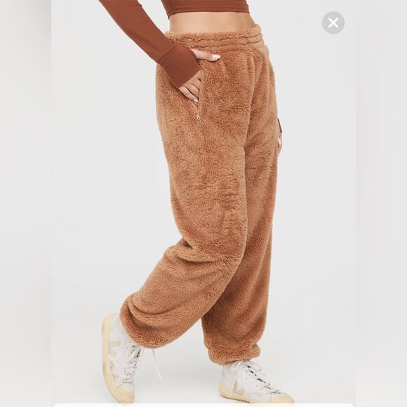 aerie Offline Sherpa Teddy Jogger Pants Soft Cozy Pockets Size XL - Picture 2 of 11